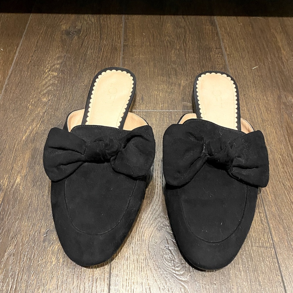 Black Bow Mule Flats- Ann Taylor Loft- Size 8.5